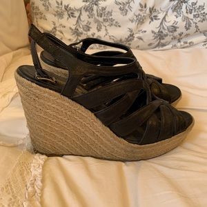 Simply Vera Vera Wang Wedges